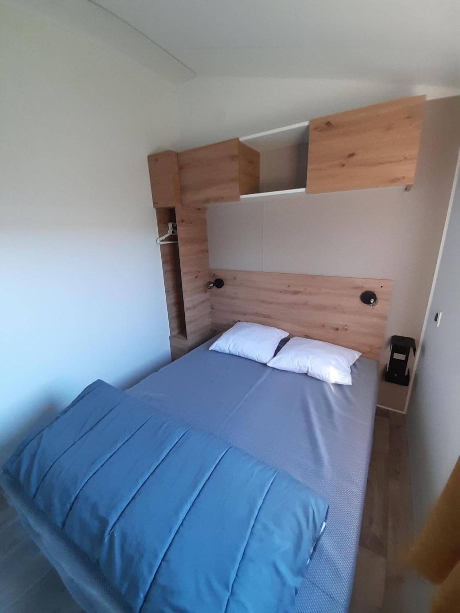 Camping Les Brillas Les Moutiers Экстерьер фото