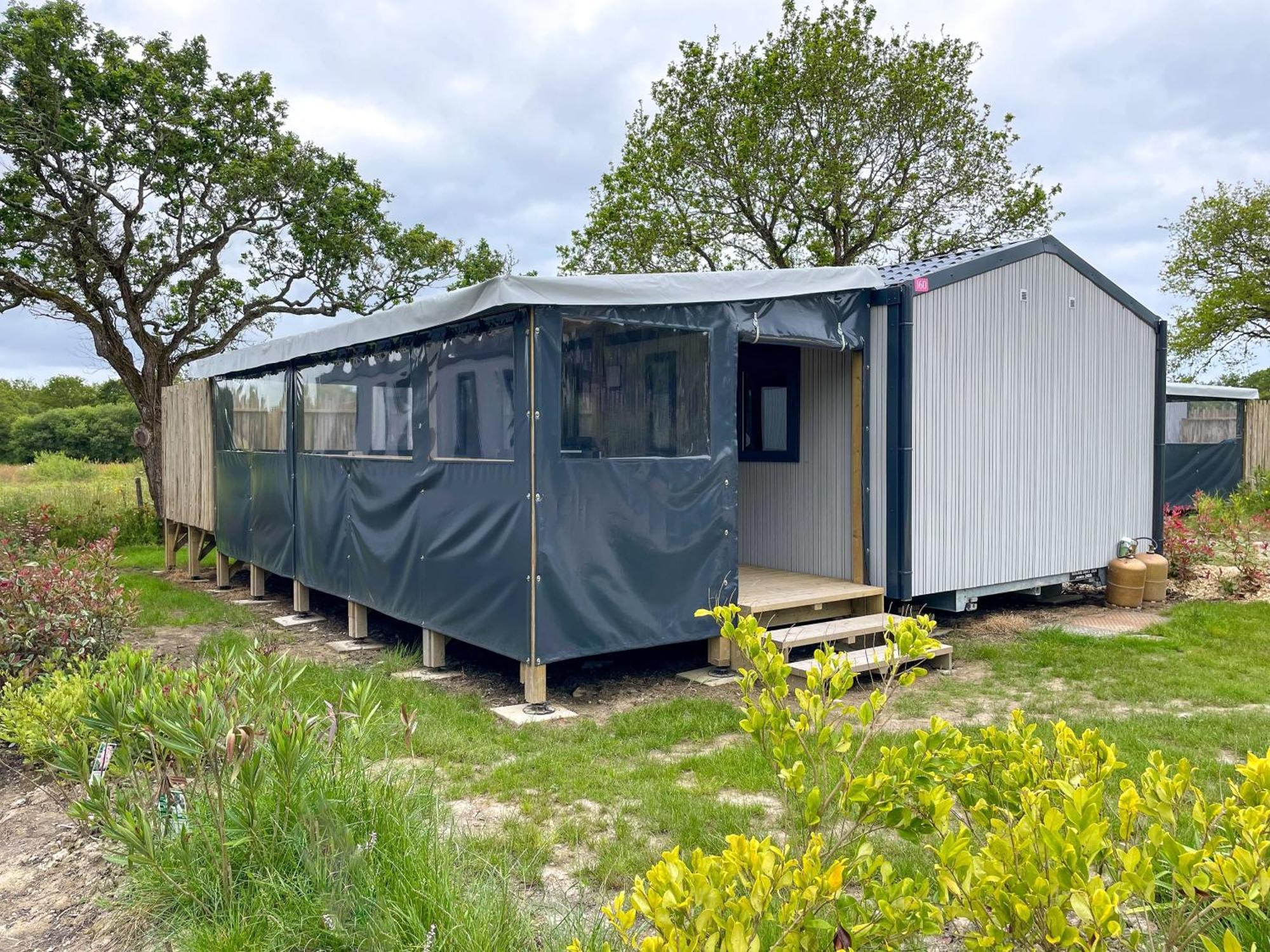 Camping Les Brillas Les Moutiers Экстерьер фото
